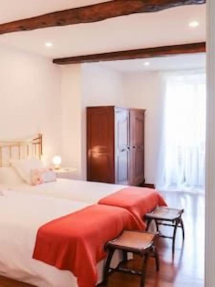 Apartamento Exclusivo En Zona Monumental Apartment Santiago de Compostela Luaran gambar